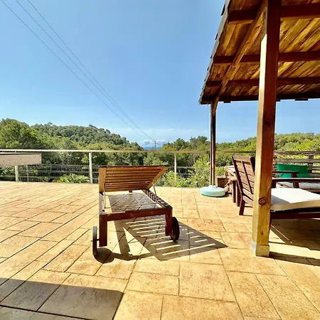 Holiday home Mima House With A View And Pool By Hlclub Agency *
